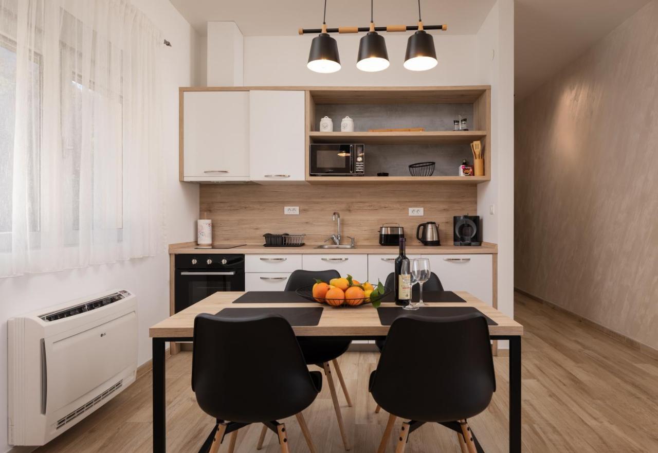 Bonintro Lux Apartment Kotor Extérieur photo