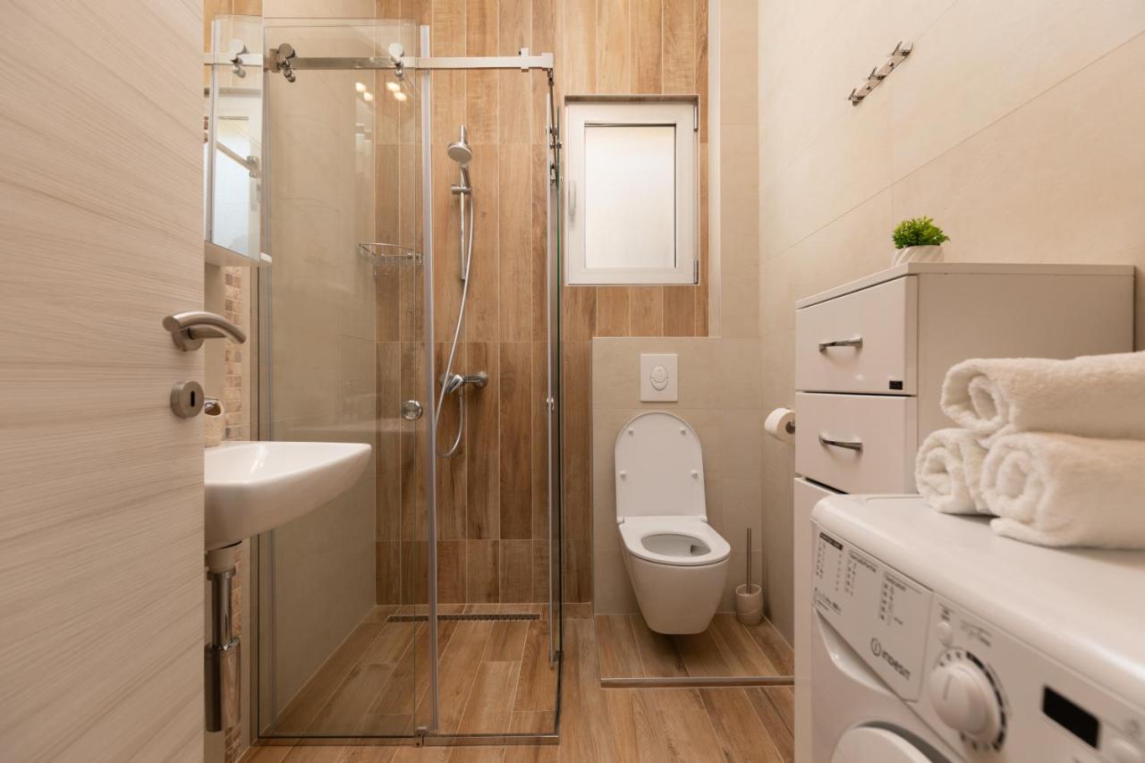 Bonintro Lux Apartment Kotor Extérieur photo