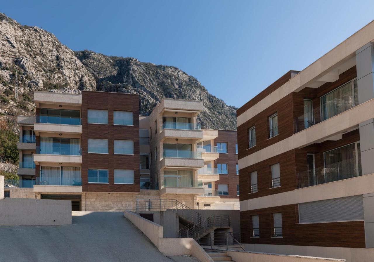 Bonintro Lux Apartment Kotor Extérieur photo